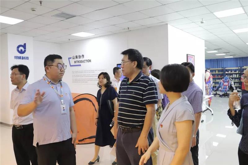 国家统计局贸易外经司副司长刘金钟一行考察指导-2.jpg
